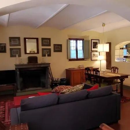 Charming 8-Bed Villa In Certaldo צ'רטאלדו