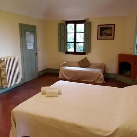 Charming 8-Bed Villa In Certaldo
